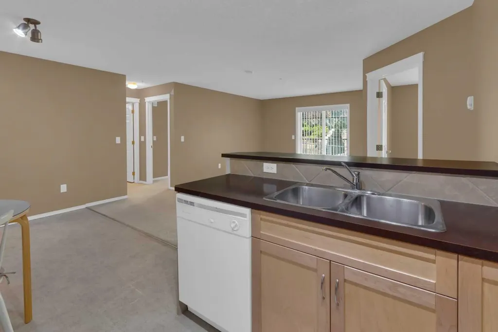 70 Panamount Drive NW Calgary AB T3K6G7