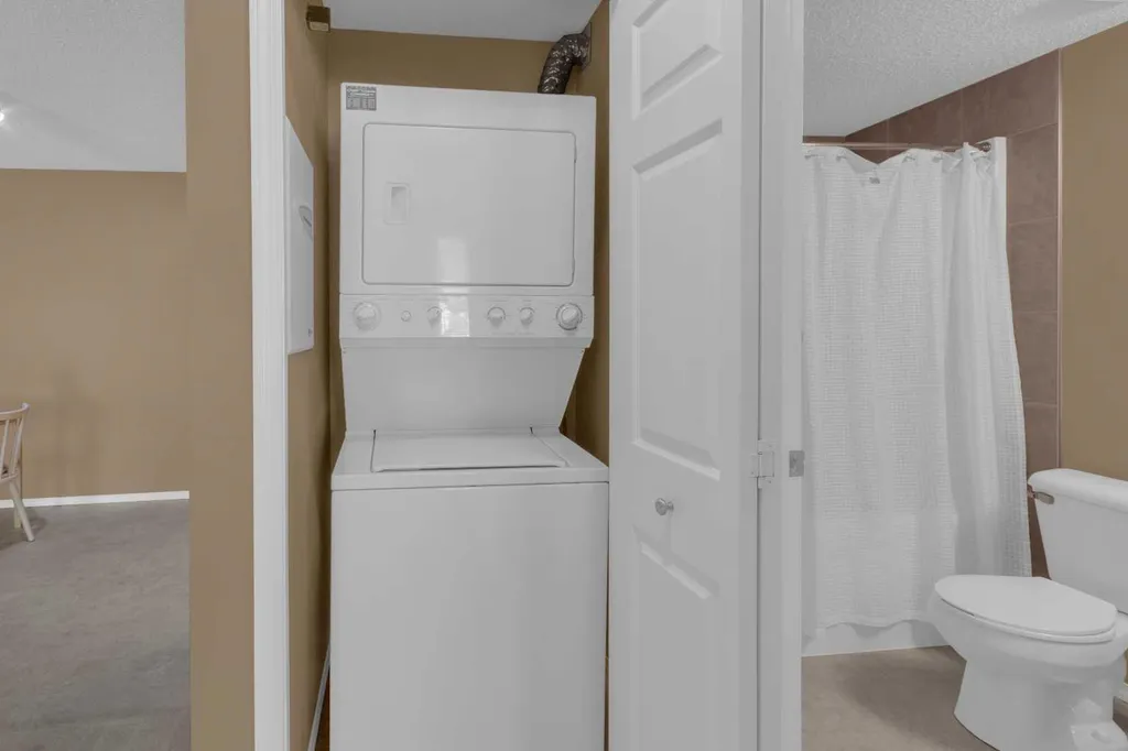 70 Panamount Drive NW Calgary AB T3K6G7