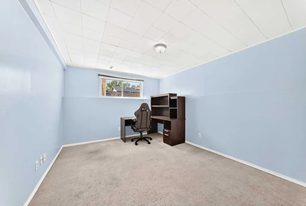 641 Whitewood Road NE Calgary AB T1Y 4A1