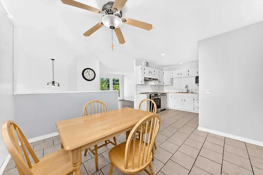 641 Whitewood Road NE Calgary AB T1Y 4A1