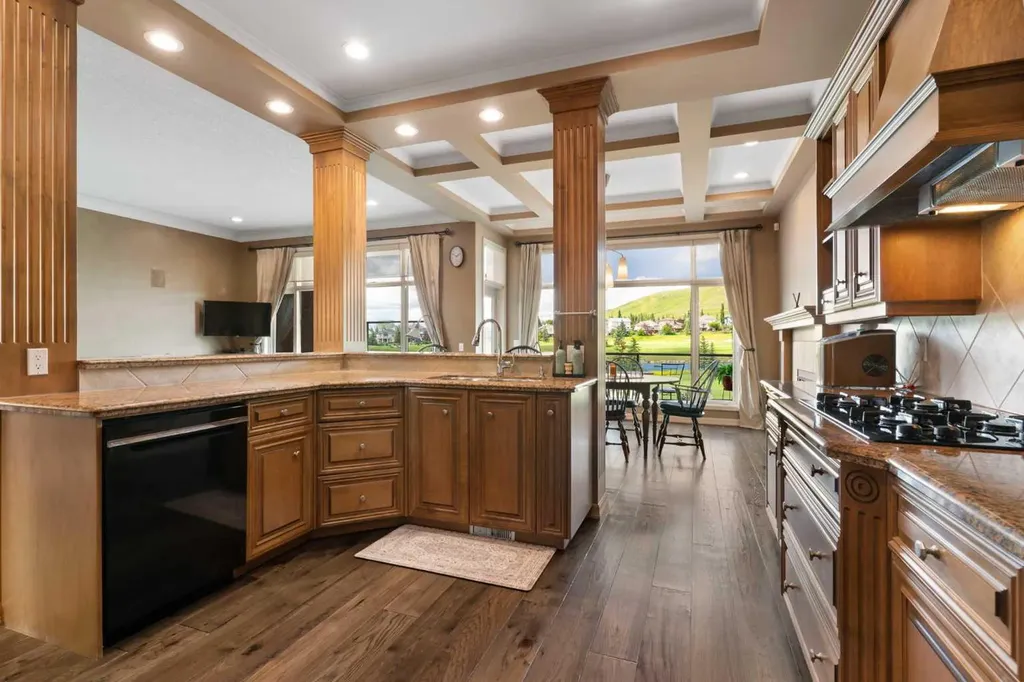 112 Gleneagles View Cochrane AB T4C 1P3