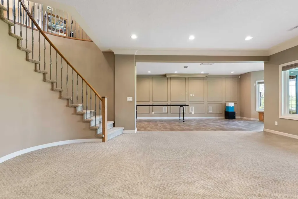 112 Gleneagles View Cochrane AB T4C 1P3