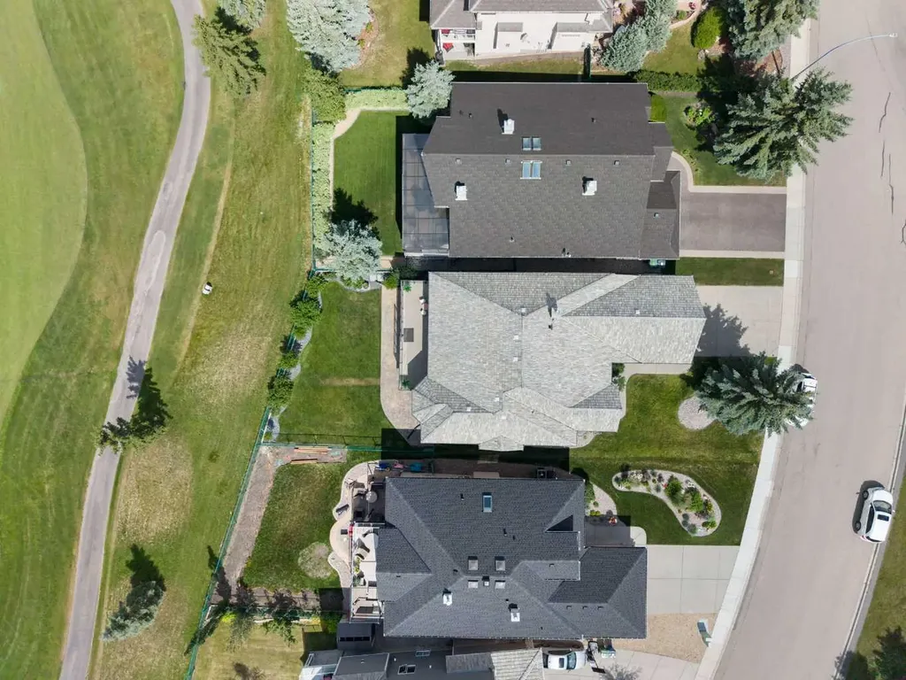 112 Gleneagles View Cochrane AB T4C 1P3