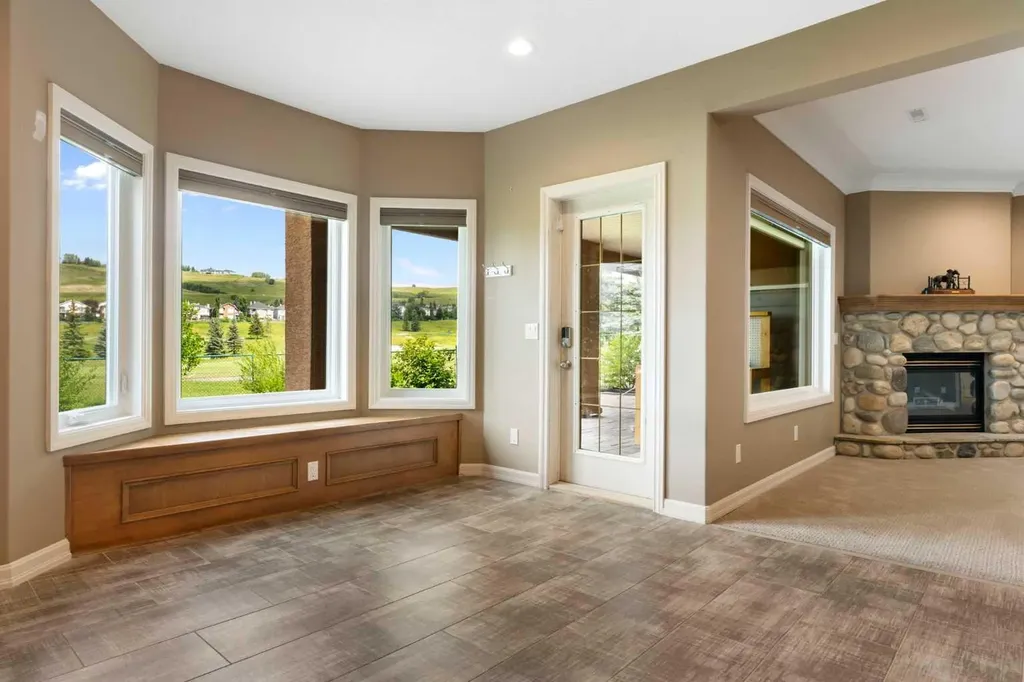 112 Gleneagles View Cochrane AB T4C 1P3