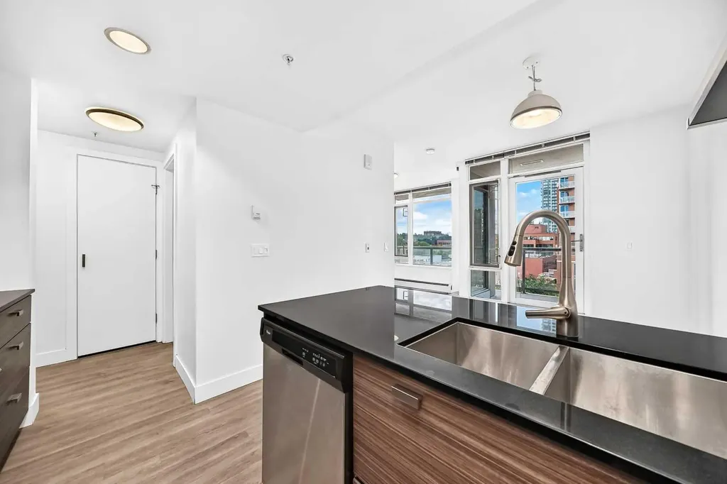 1500 7 Street SW Calgary AB T2R 1A7
