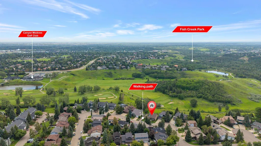 24 Woodgrove Crescent SW Calgary AB T2W 3Z1