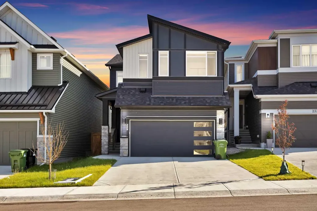229 Calhoun Crescent NE Calgary AB T3P 2G1