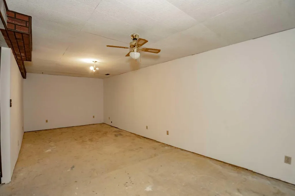 5518 47ave Grimshaw AB T0H1W0