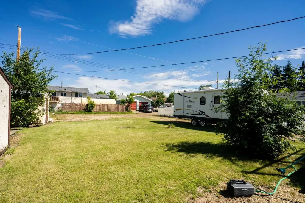 5518 47ave Grimshaw AB T0H1W0