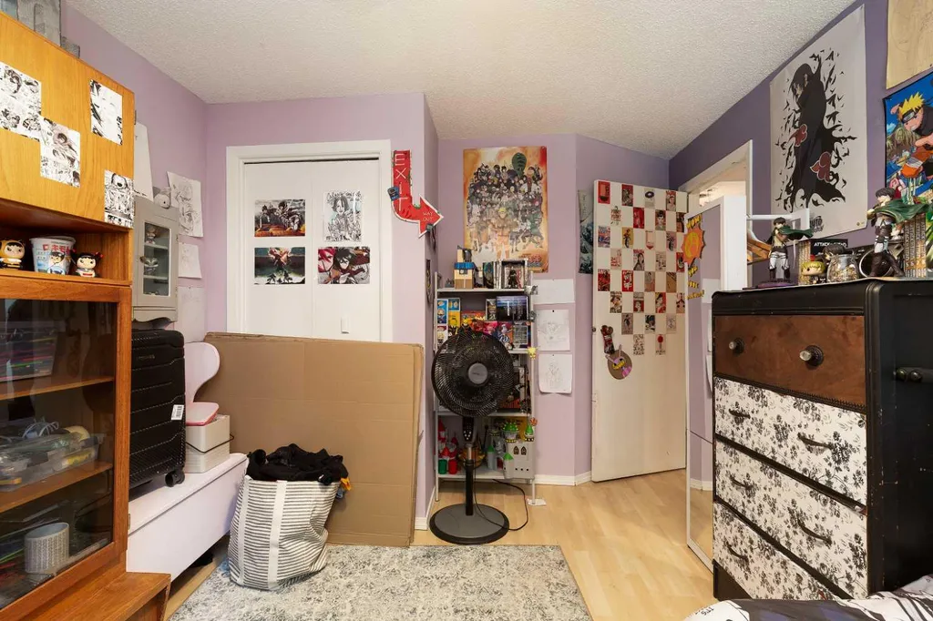 910 8 Street S Lethbridge AB T1J2K8