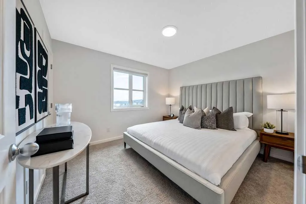 86 Spring Willow Close SW Calgary AB T3H 6E8