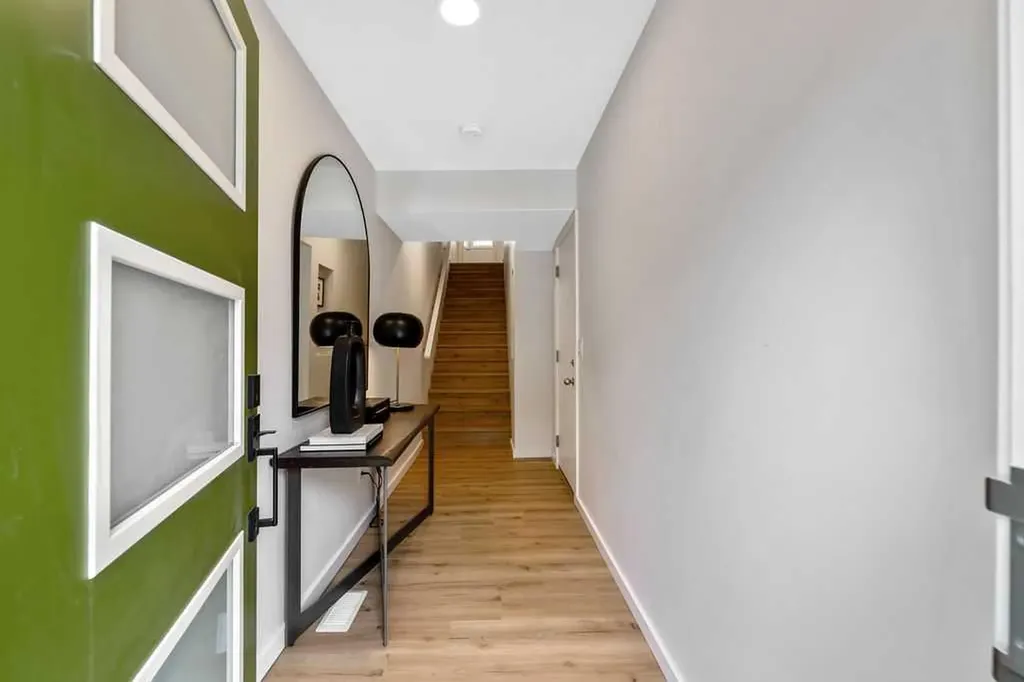 86 Spring Willow Close SW Calgary AB T3H 6E8