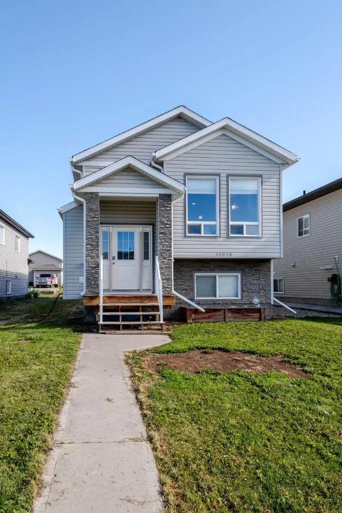 11518 73 Grande Prairie AB T8W0K2