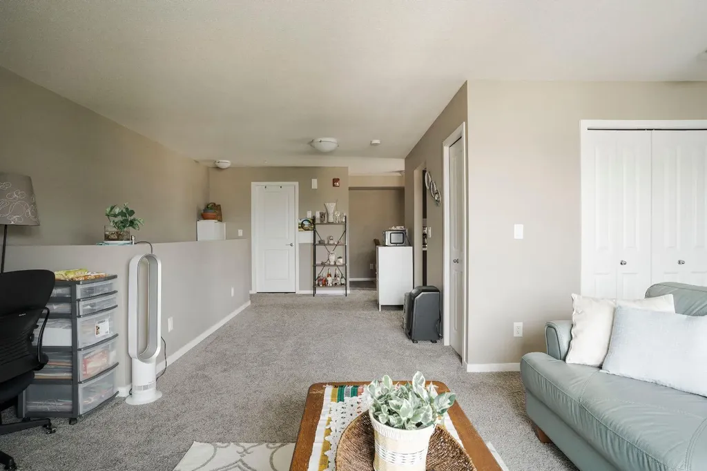 201 Abasand Drive Fort Mcmurray AB T9J 1L4