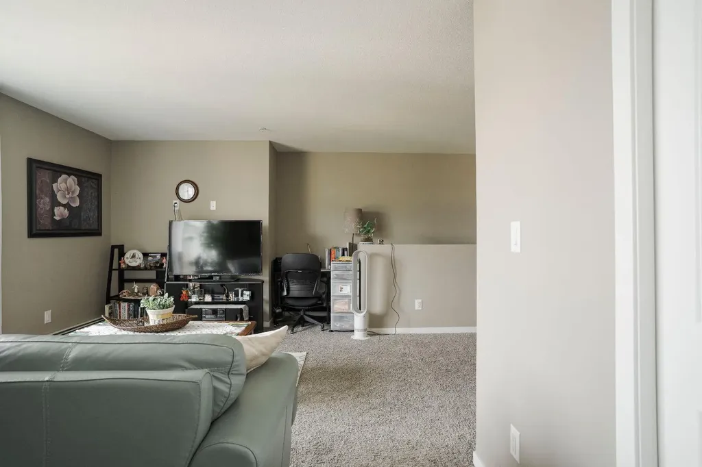 201 Abasand Drive Fort Mcmurray AB T9J 1L4
