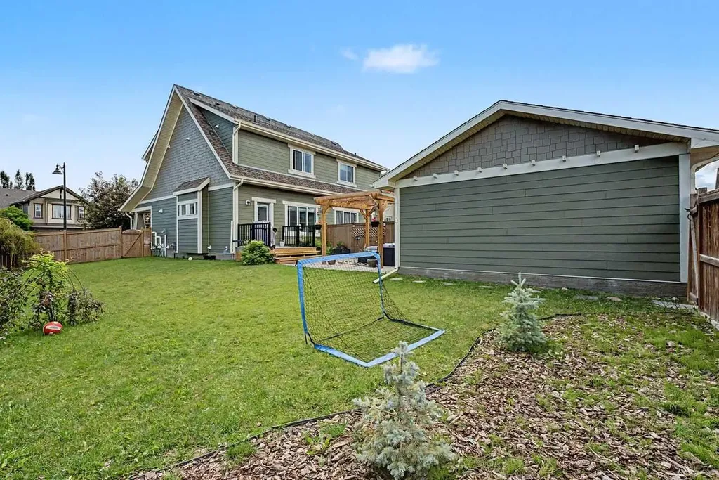 333 Mahogany Boulevard SE Calgary AB T3M 1V1