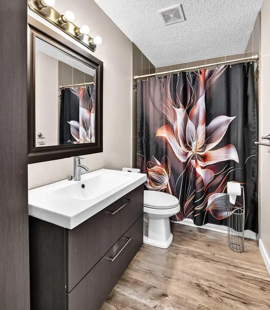 222 Covewood Close NE Calgary AB T3K 5A1