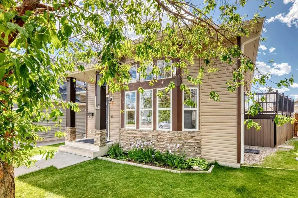 222 Covewood Close NE Calgary AB T3K 5A1