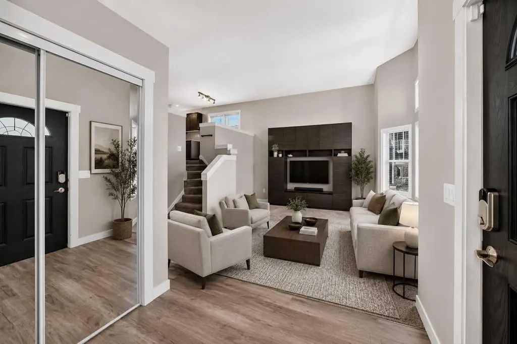 222 Covewood Close NE Calgary AB T3K 5A1