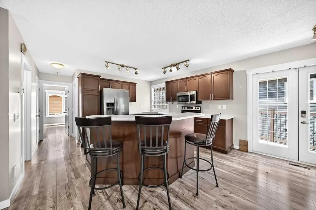 222 Covewood Close NE Calgary AB T3K 5A1