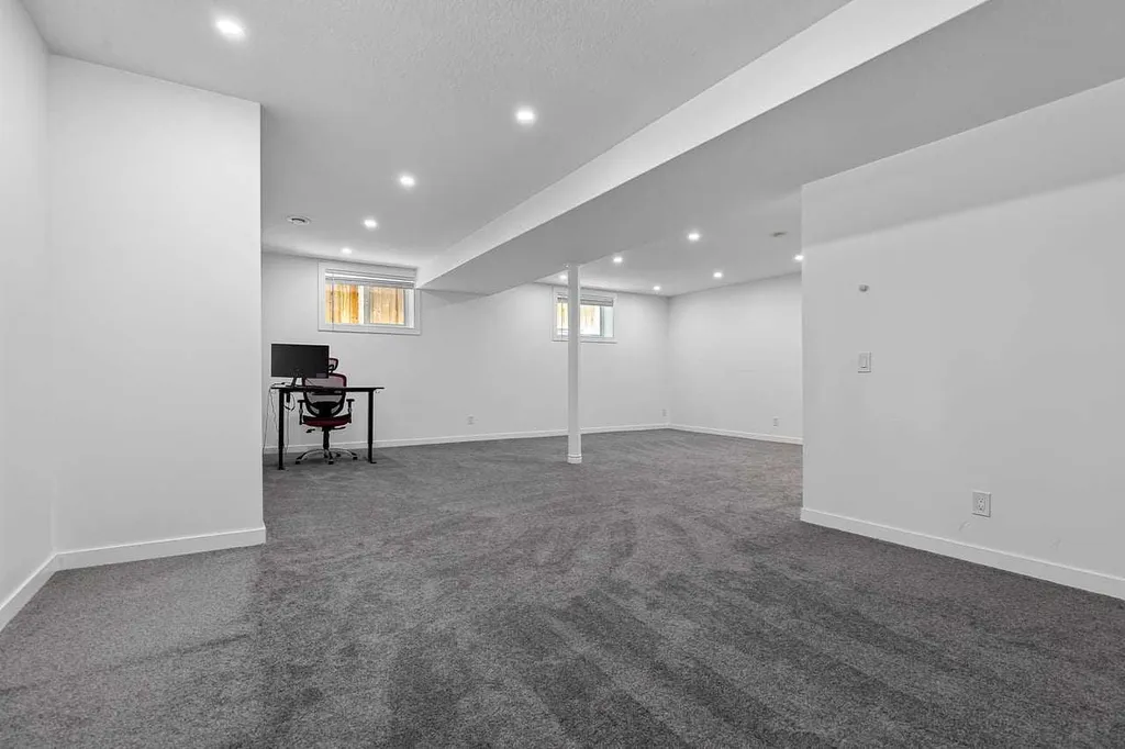 35 Copperleaf Crescent SE Calgary AB T2Z0B9