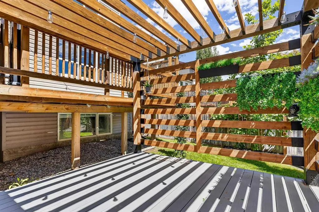 35 Copperleaf Crescent SE Calgary AB T2Z0B9