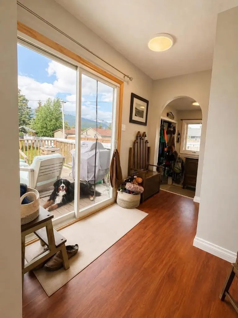 11307 Leonard Street Grande Cache AB T0E 0Y0