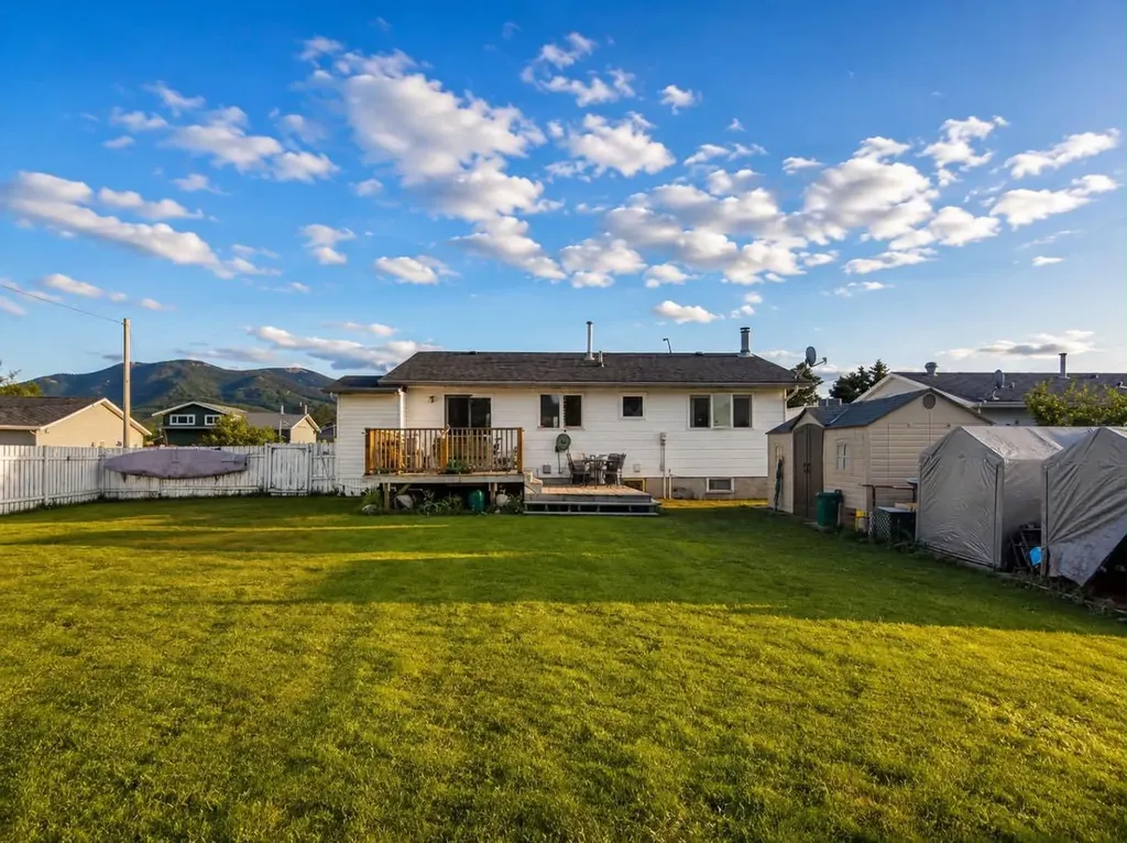 11307 Leonard Street Grande Cache AB T0E 0Y0