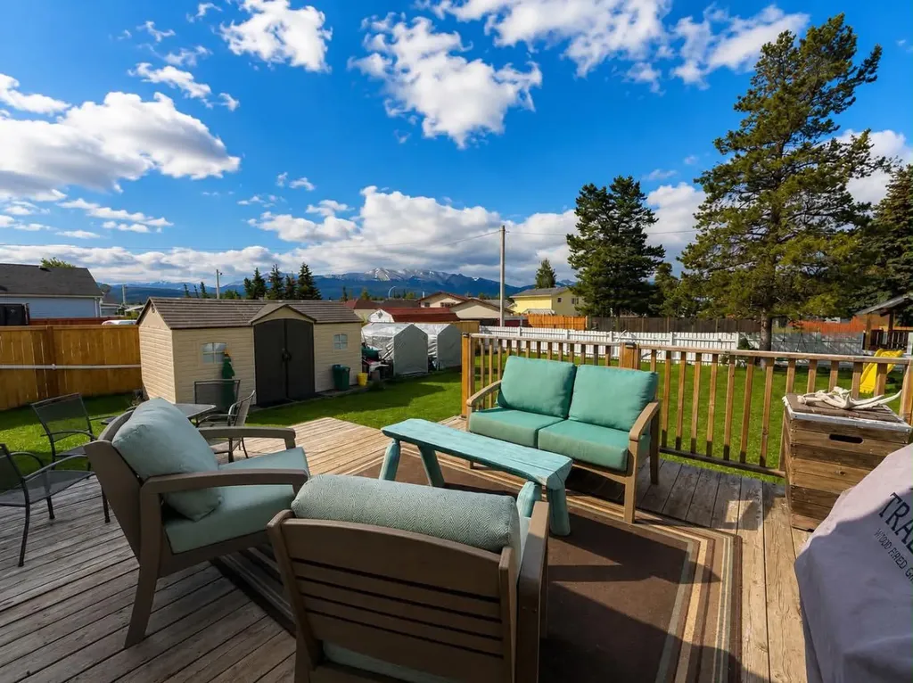 11307 Leonard Street Grande Cache AB T0E 0Y0