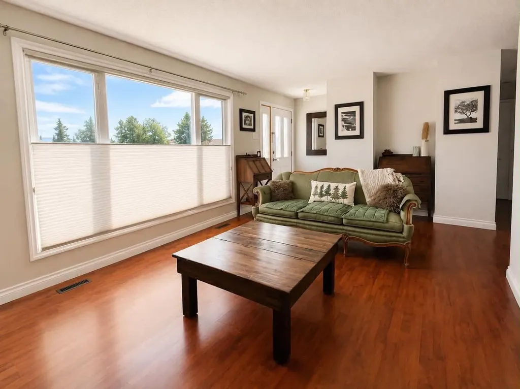 11307 Leonard Street Grande Cache AB T0E 0Y0