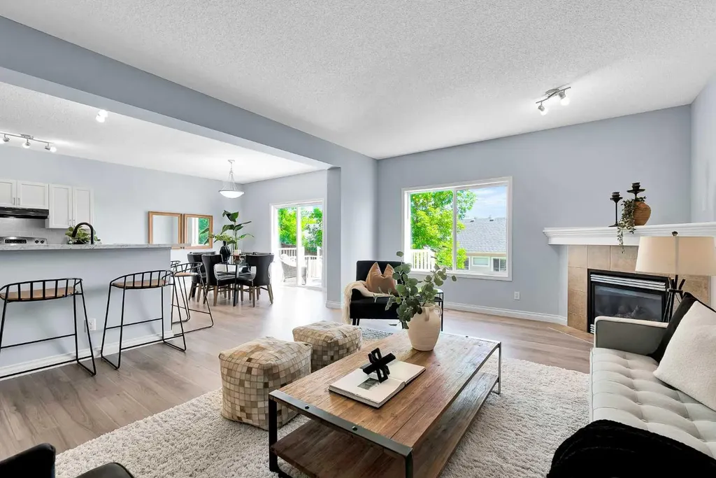 71 Westmount Circle Okotoks AB T1S 0B7