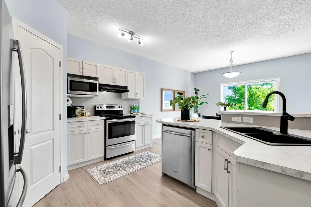 71 Westmount Circle Okotoks AB T1S 0B7