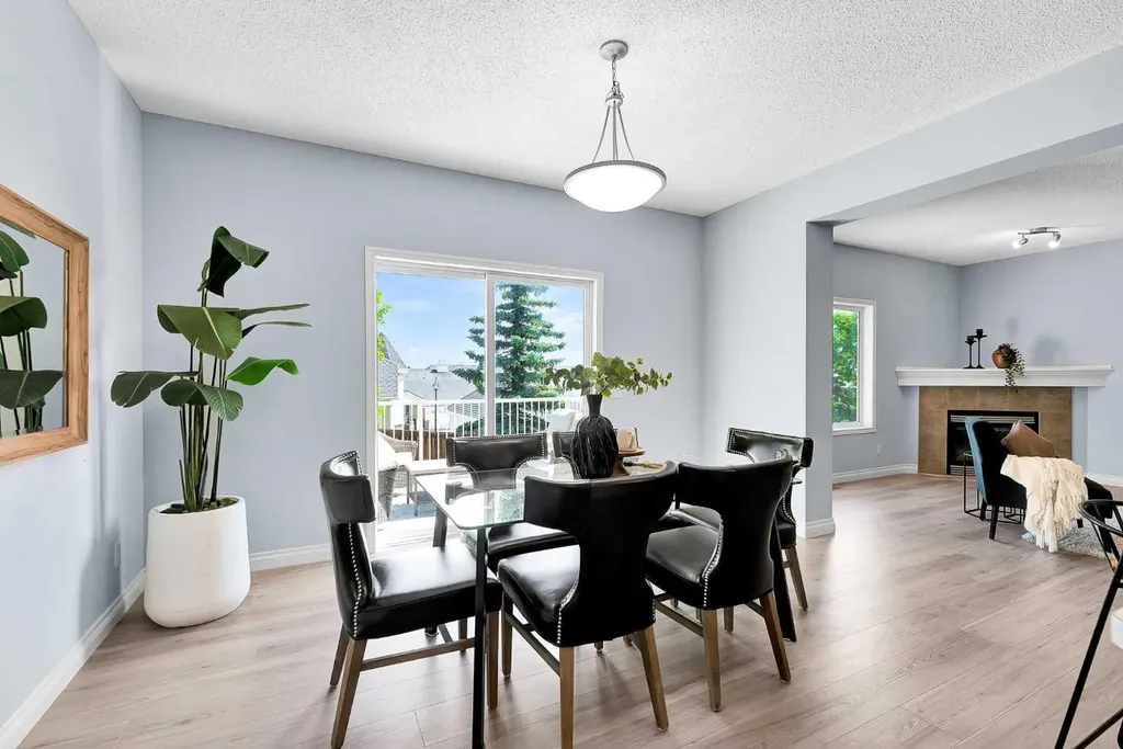 71 Westmount Circle Okotoks AB T1S 0B7