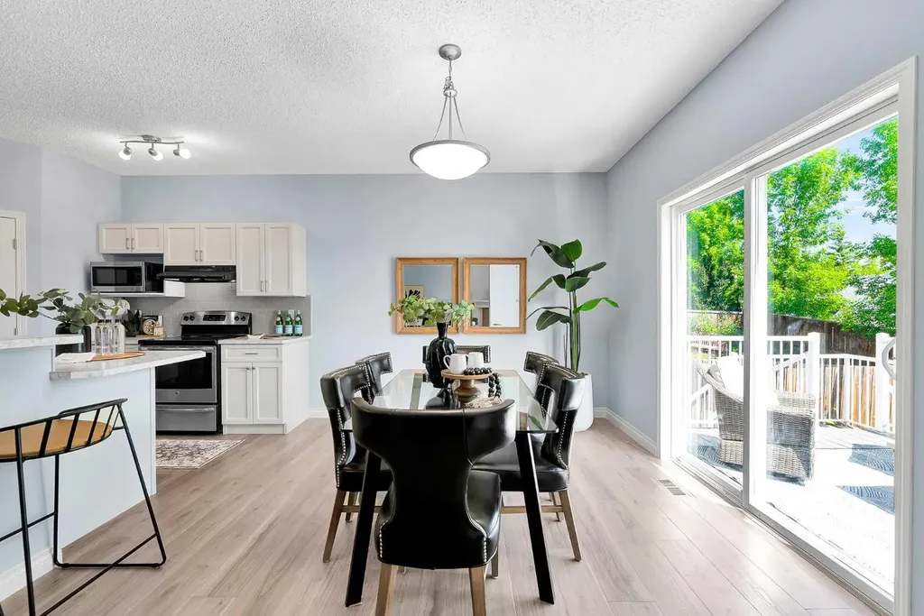 71 Westmount Circle Okotoks AB T1S 0B7