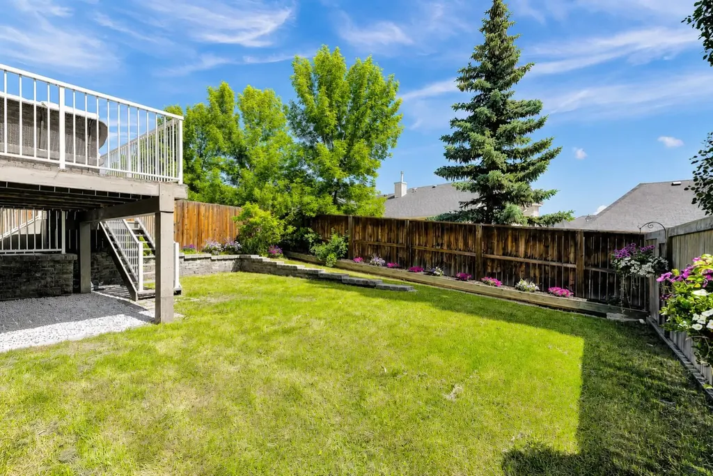 71 Westmount Circle Okotoks AB T1S 0B7