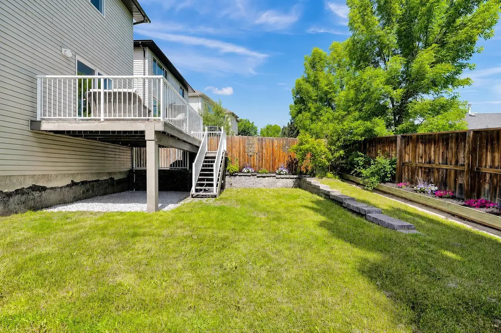 71 Westmount Circle Okotoks AB T1S 0B7