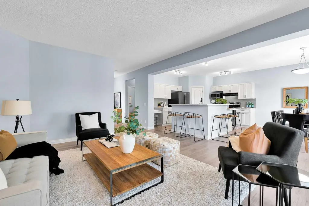 71 Westmount Circle Okotoks AB T1S 0B7