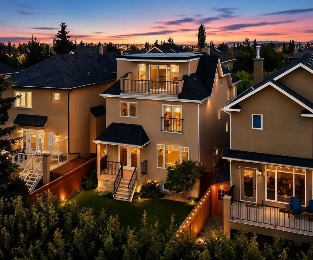 24 Aspen Meadows Green SW Calgary AB T3H 5J9