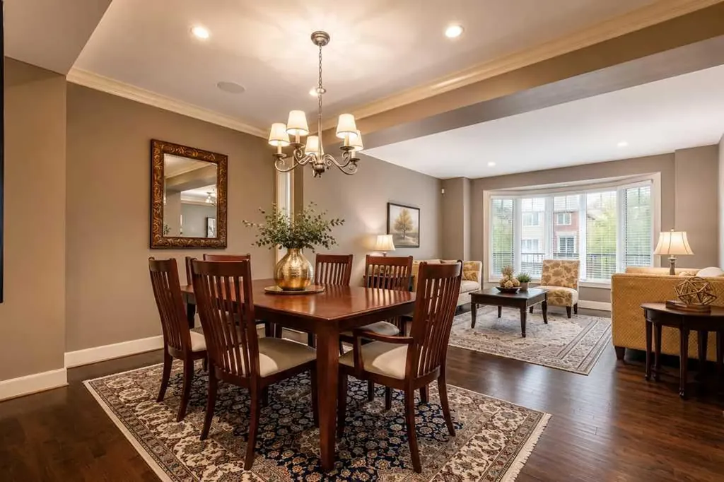 24 Aspen Meadows Green SW Calgary AB T3H 5J9