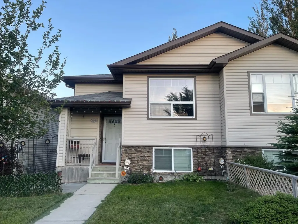 766 Mt Sundance Lane W Lethbridge AB T1J0T3