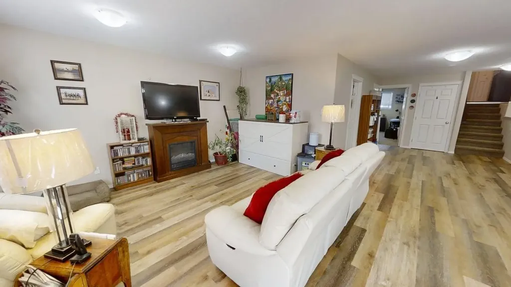 766 Mt Sundance Lane W Lethbridge AB T1J0T3