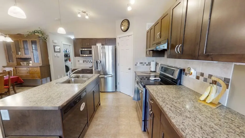 766 Mt Sundance Lane W Lethbridge AB T1J0T3