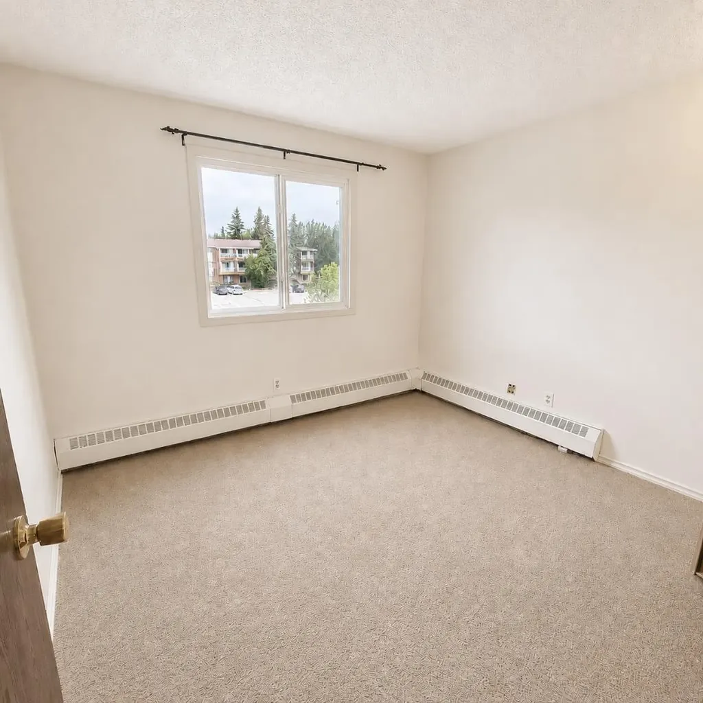 5611 10 Avenue Edson AB T7E 1R4