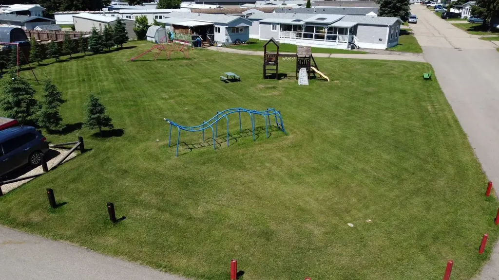 24 Parkland Drive Red Deer AB T4P 1K1