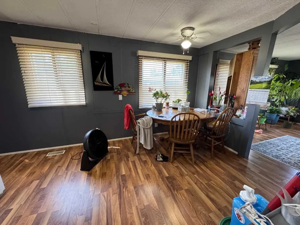 24 Parkside Drive Red Deer AB T4P 1K1