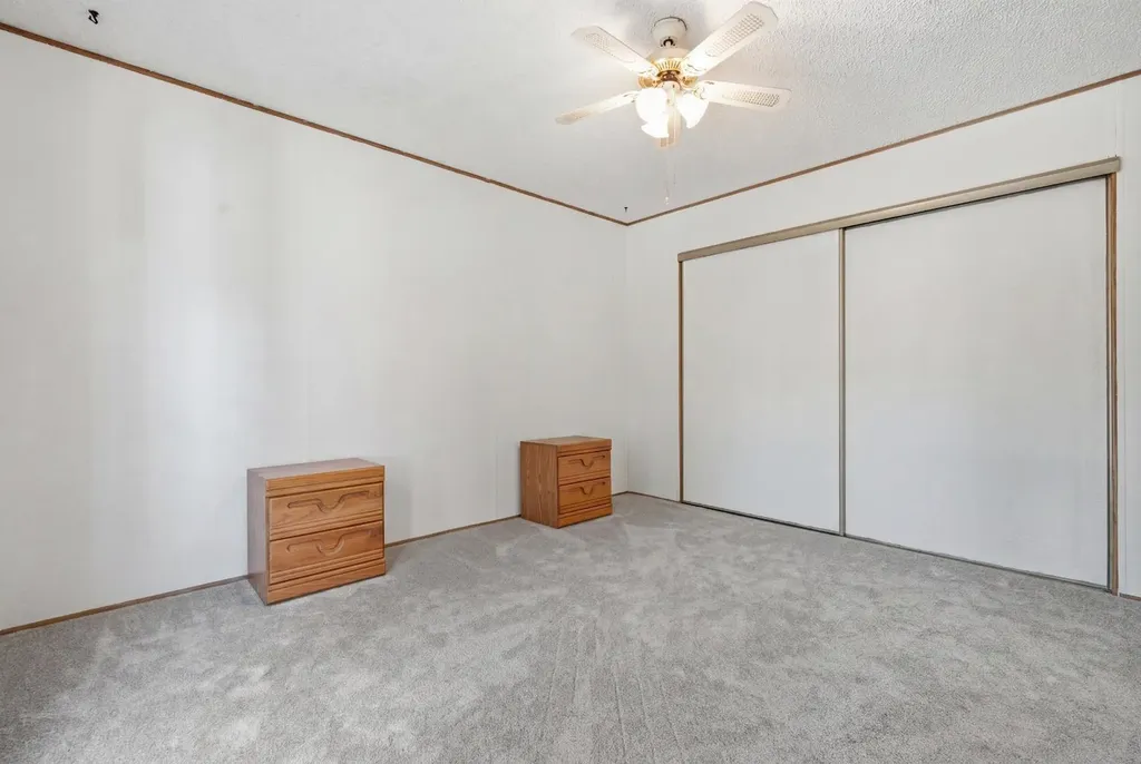 3011 Burroughs Manor NE Calgary AB T1Y6K1