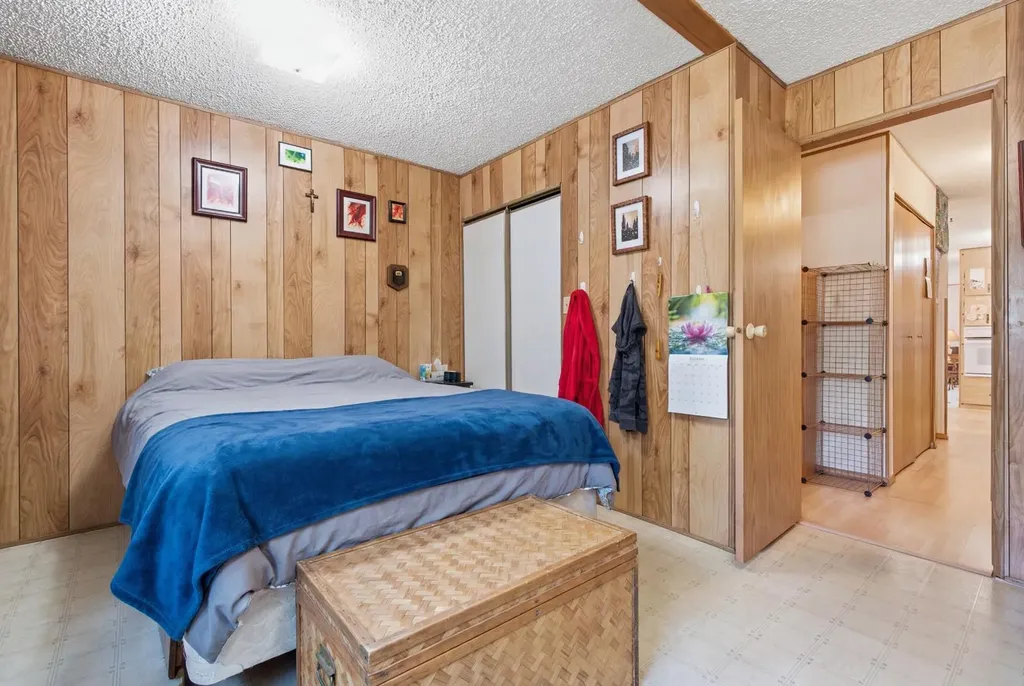 3011 Burroughs Manor NE Calgary AB T1Y6K1