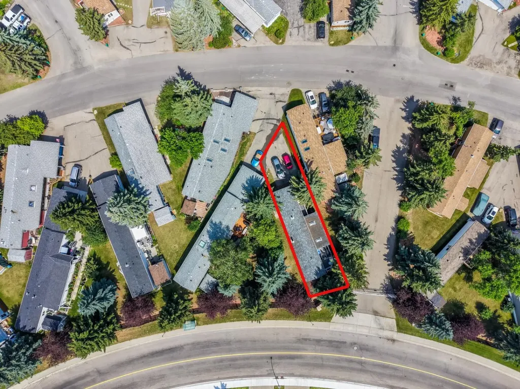3011 Burroughs Manor NE Calgary AB T1Y6K1