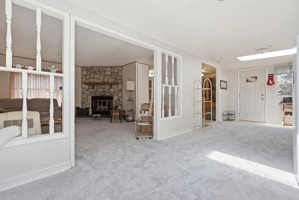 3011 Burroughs Manor NE Calgary AB T1Y6K1