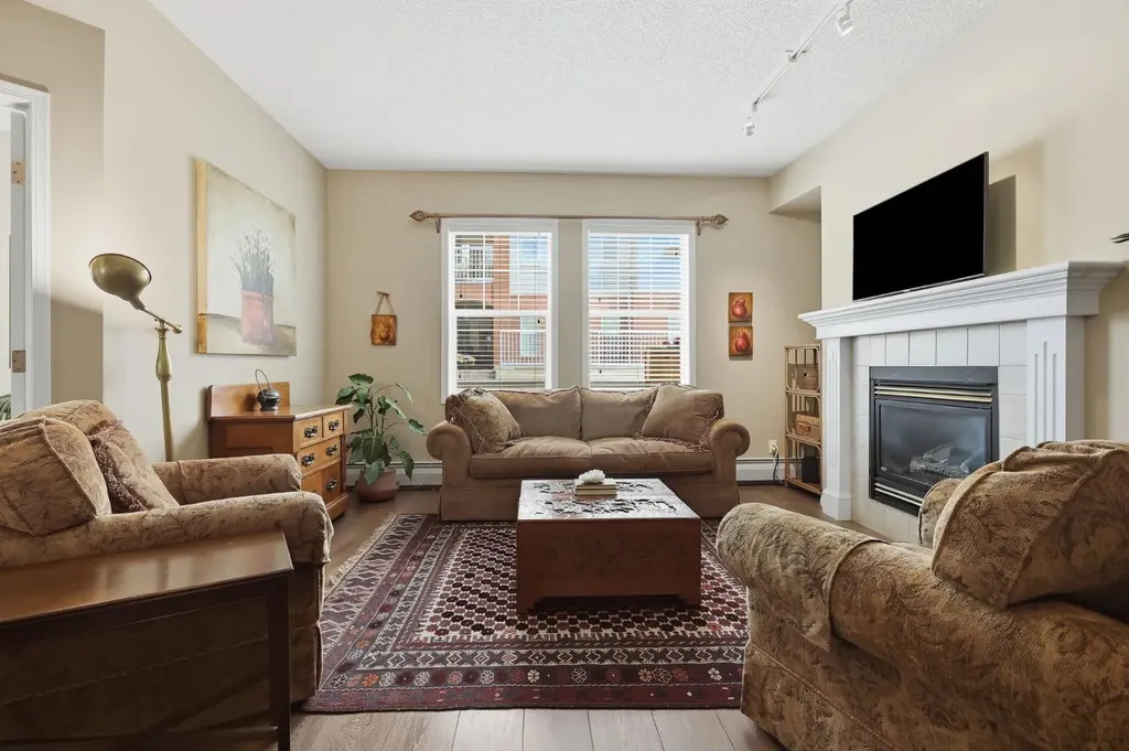 14645 6 Street SW Calgary AB T2Y3S1